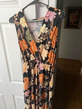 Floral Sleeveless Maxi Dress in Black, Orange & Pink